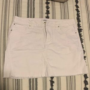 Kenzie white jean skirt